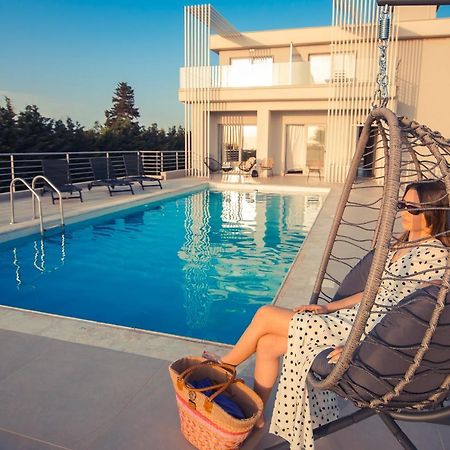 Io Luxury Pool & Hot Tub Suites Preveza Exterior foto